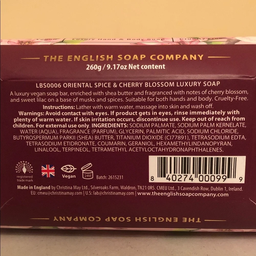 THE ENGLISH SOAP COMPANY Bar Soap Oriental Spice and Cherry Blossom